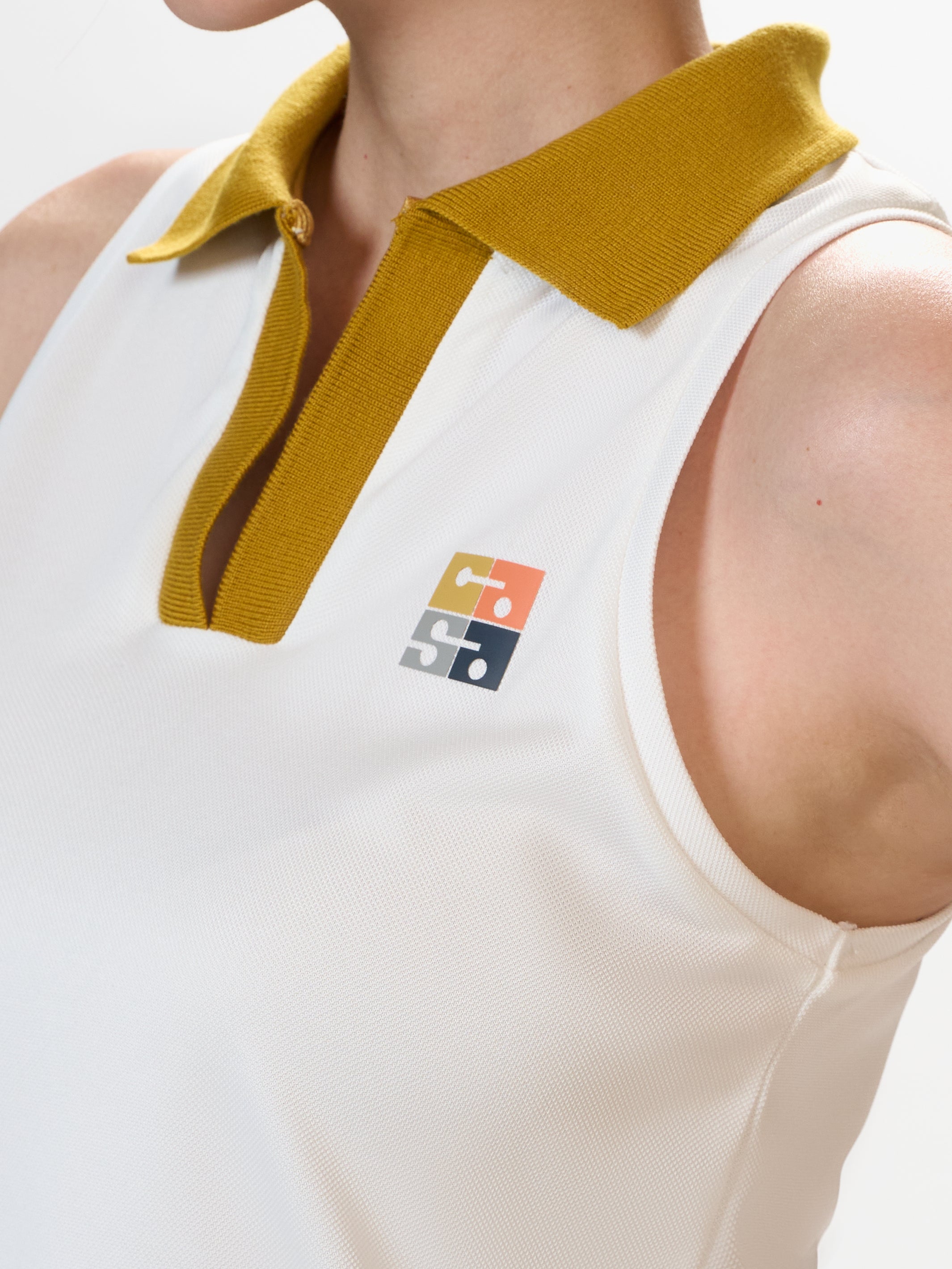 Mustard Swift Two-Tone